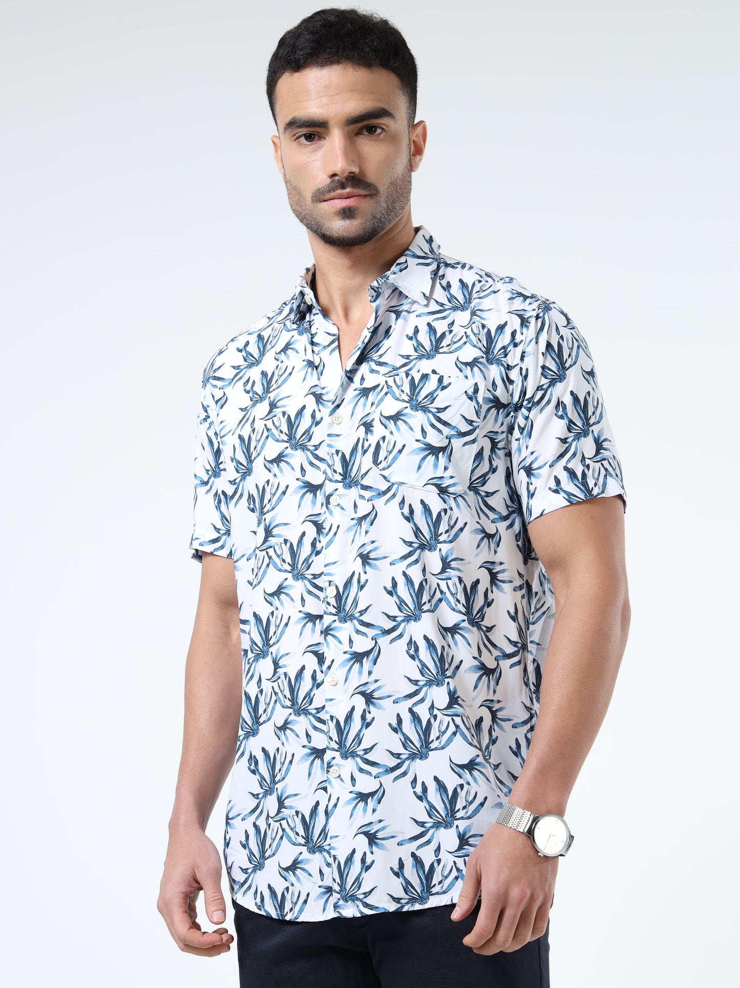 Men Chic White & Navy Abstract Print Slim‑Fit Rayon Shirt – Half Sleeves, Spread Collar