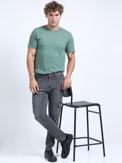 Men Solid Mid-Rise Slim Fit Cargos Jeans