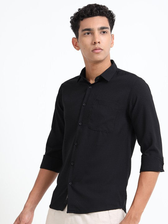 Men Black Textured Slim Fit Cotton Casual Shirt