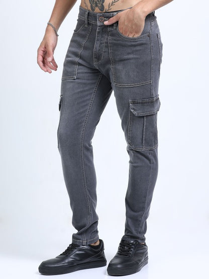 Men Solid Mid-Rise Slim Fit Cargos Jeans