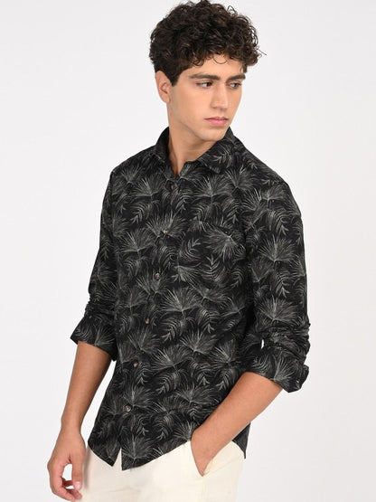 Men Black & White Camouflage Printed Slim Fit Casual Shirt